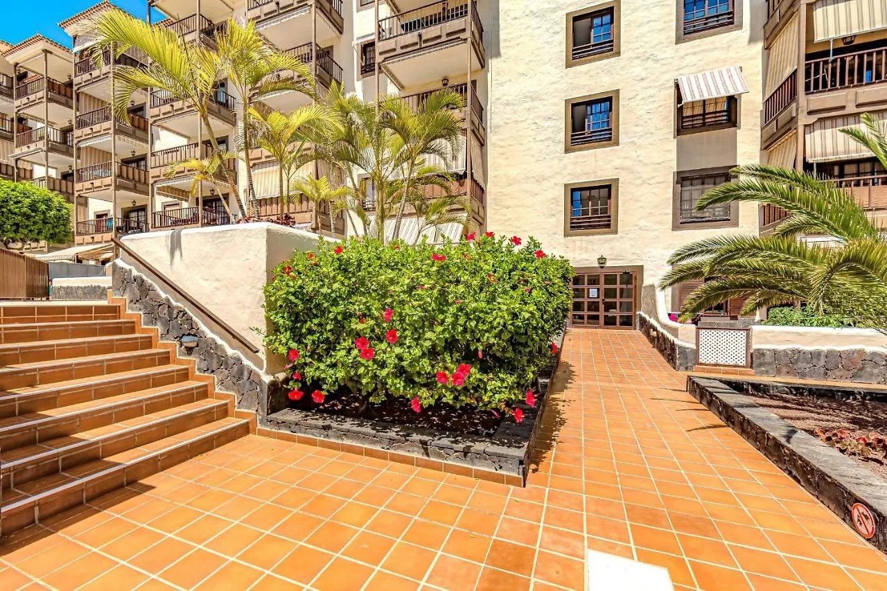Atlantis 2 Apartment In Front Of The Ocean, Espectacular View, Pool And Wifi Costa del Silencio